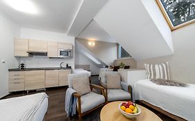 Anenský Apartmán C303 s wellness , O2 TV a stabilní rychlou WIFI, s možností dokoupení bufetových snídaní a s možností dokoupení masáží